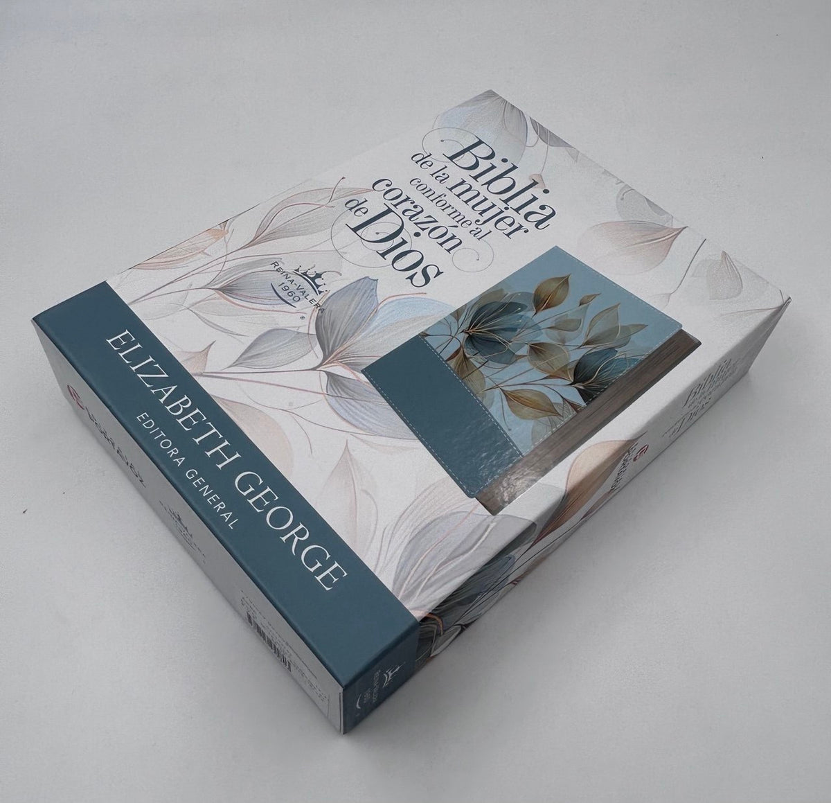 Biblia RVR 1960 de la Mujer Conforme al Corazón de Dios Edición pétalos